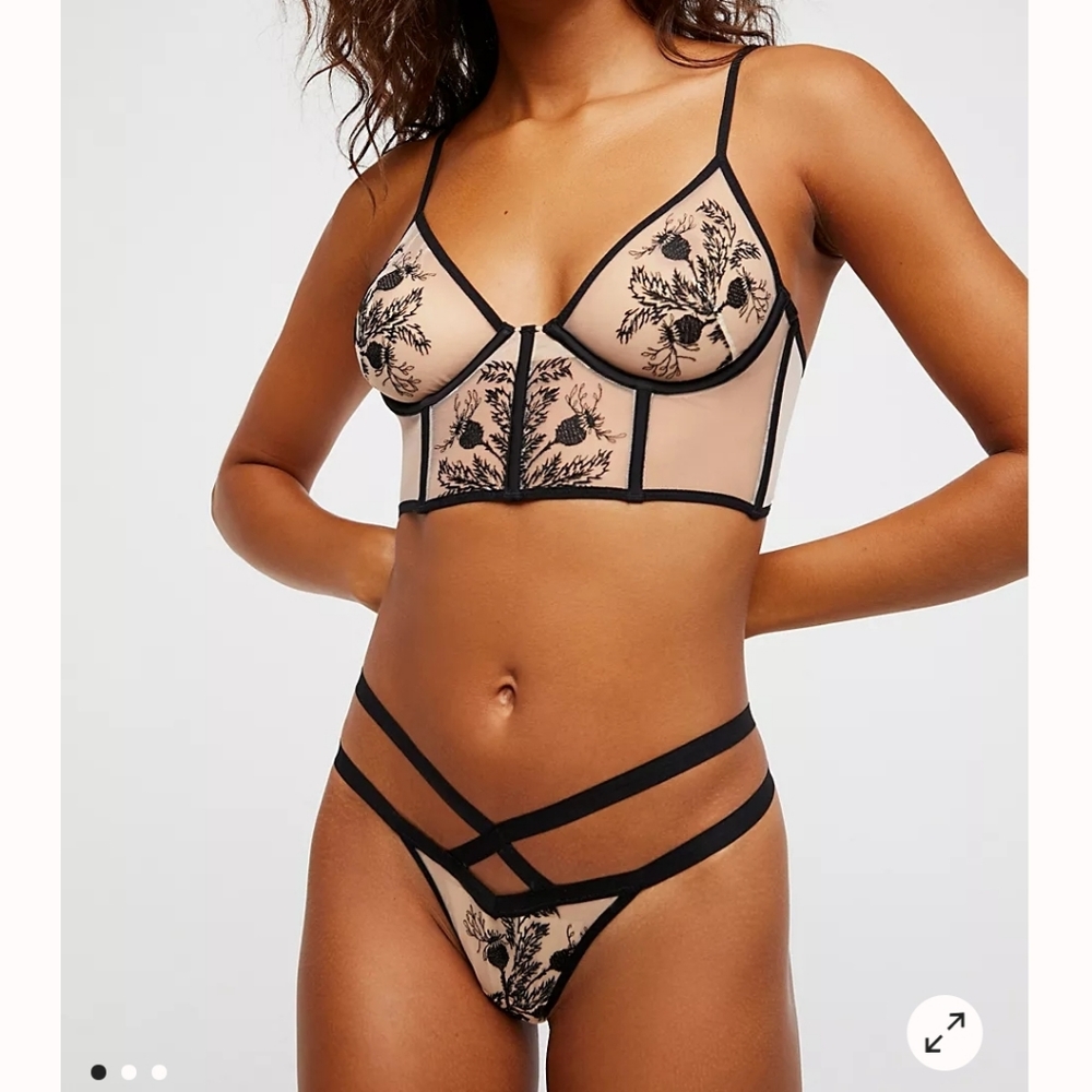 Free People - Bra & Thong Set